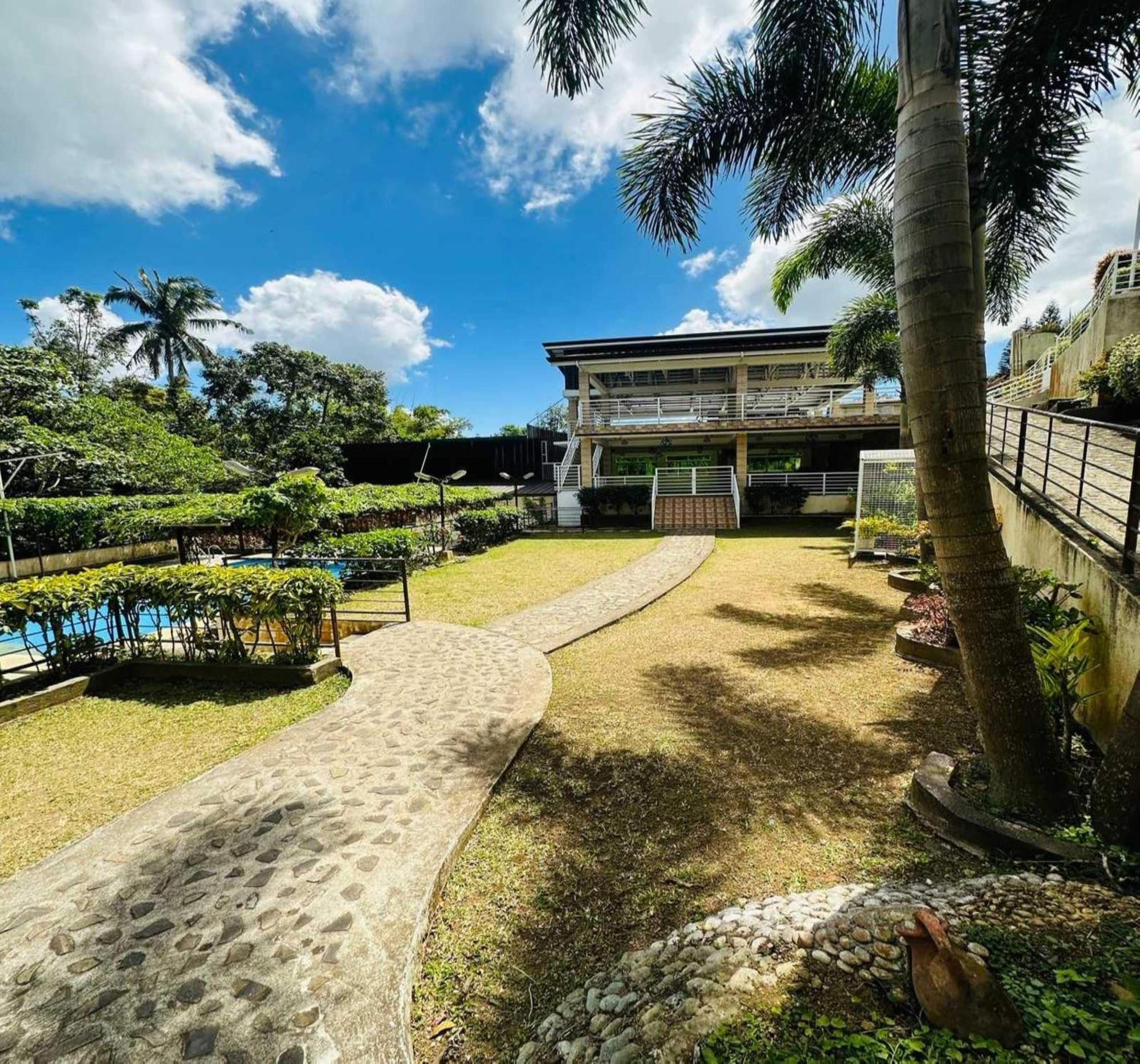 Oyo 1067 Villa Sofia At Silang Tagaytay City Eksteriør billede